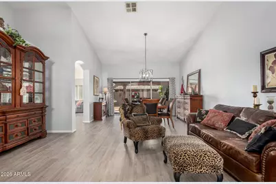 8935 W Kerry Lane, Peoria, AZ 85382 - Photo 11