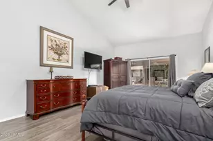 8935 W Kerry Ln, Peoria, AZ 85382 - Photo 17