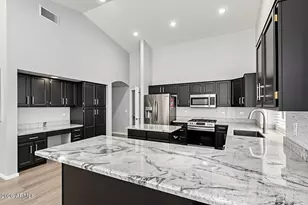 8935 W Kerry Ln, Peoria, AZ 85382 - Photo 3