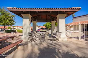 542 S Higley Rd, Mesa, AZ 85206 - Photo 29