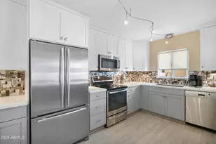 6502 N Central Ave, Phoenix, AZ 85012 - Photo 13