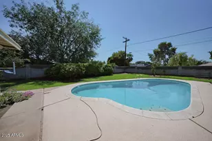 41 E Myrtle Ave, Phoenix, AZ 85020 - Photo 35