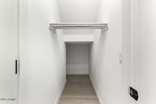 8773 W Medlock Dr, Glendale, AZ 85305 - Photo 11