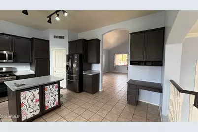 16811 W Tonbridge Street, Surprise, AZ 85374 - Photo 9