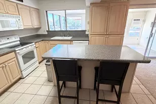 923 S Ember Cir, Mesa, AZ 85208 - Photo 3