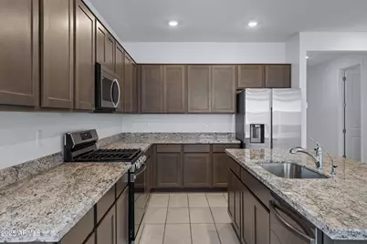 21294 W Roanoke Avenue, Buckeye, AZ 85396 - Photo 7