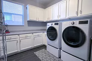 12812 W Caraveo Pl, Peoria, AZ 85383 - Photo 11