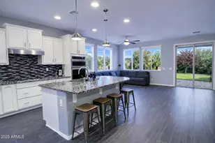 12812 W Caraveo Pl, Peoria, AZ 85383 - Photo 5