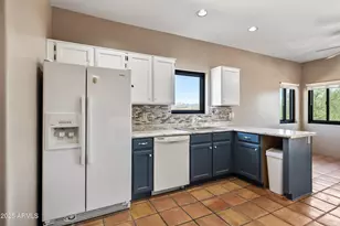 33413 N 10th St, Phoenix, AZ 85085 - Photo 11