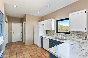 33413 N 10th St, Phoenix, AZ 85085 - Photo 13