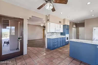 33413 N 10th Street, Phoenix, AZ 85085 - Photo 15