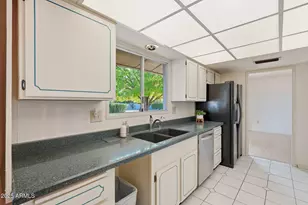 9818 W Emberwood Dr, Sun City, AZ 85351 - Photo 5