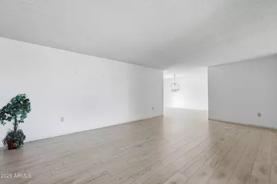 9818 W Emberwood Drive, Sun City, AZ 85351 - Photo 9