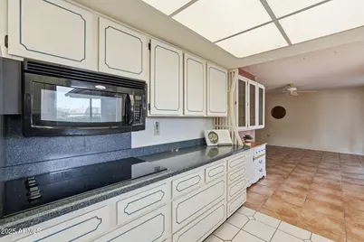 9818 W Emberwood Drive, Sun City, AZ 85351 - Photo 31