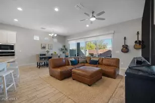 2527 S Quaintance St, Gilbert, AZ 85295 - Photo 11