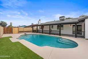 2116 E Colgate Dr, Tempe, AZ 85283 - Photo 3