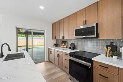 2116 E Colgate Drive, Tempe, AZ 85283 - Photo 9