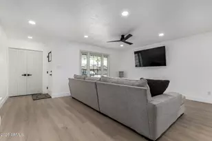 2132 E Broadmor Dr, Tempe, AZ 85282 - Photo 5