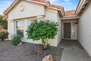 501 W Sereno Dr, Gilbert, AZ 85233 - Photo 3
