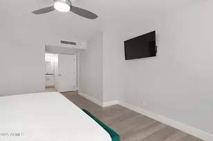 6502 N Central Ave, Phoenix, AZ 85012 - Photo 11