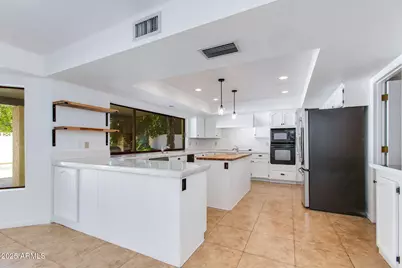 8614 E Cheryl Drive, Scottsdale, AZ 85258 - Photo 9
