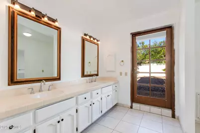 8614 E Cheryl Drive, Scottsdale, AZ 85258 - Photo 17