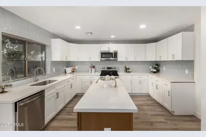 13021 W Crocus Drive, El Mirage, AZ 85335 - Photo 3