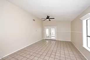 420 W Sandra Ter, Phoenix, AZ 85023 - Photo 9