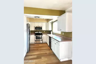 17652 N 19th Drive, Phoenix, AZ 85023 - Photo 5