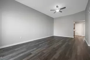 9903 W Hawthorn Dr, Sun City, AZ 85351 - Photo 13