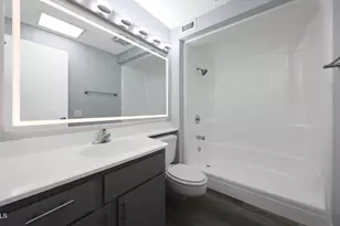 9903 W Hawthorn Dr, Sun City, AZ 85351 - Photo 17