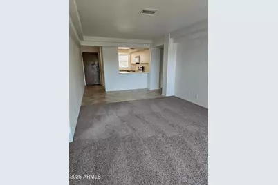 5035 N 10th Place #Unit 109, Phoenix, AZ 85014 - Photo 11