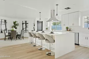 1302 W Golden Ln, Phoenix, AZ 85021 - Photo 9