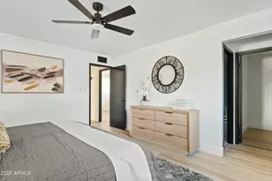 1302 W Golden Ln, Phoenix, AZ 85021 - Photo 23