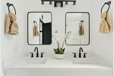 1302 W Golden Lane, Phoenix, AZ 85021 - Photo 17