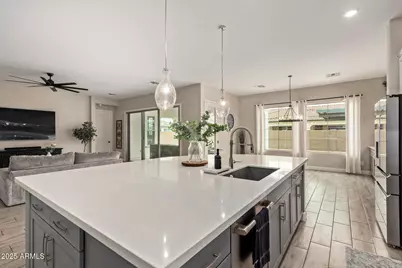 11807 W Parkway Lane, Avondale, AZ 85323 - Photo 9