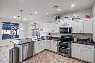 13332 W Stella Ln, Litchfield Park, AZ 85340 - Photo 17