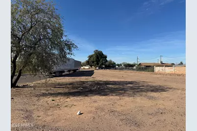 820 E Chipman Road #1, Phoenix, AZ 85040 - Photo 3