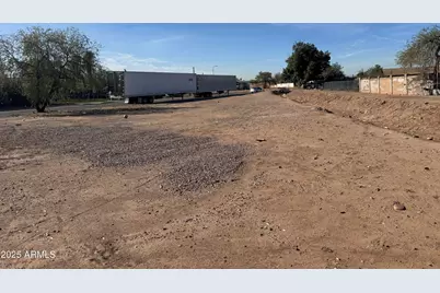 820 E Chipman Road #1, Phoenix, AZ 85040 - Photo 13