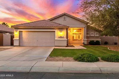 316 E Laredo Avenue, Gilbert, AZ 85296 - Photo 1