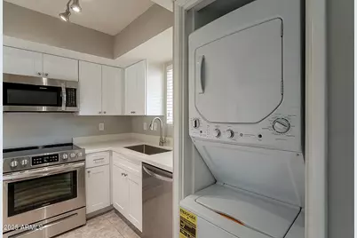 11026 N 28th Drive #Unit 12, Phoenix, AZ 85029 - Photo 19