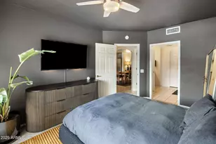 10410 N Cave Creek Rd, Phoenix, AZ 85020 - Photo 9