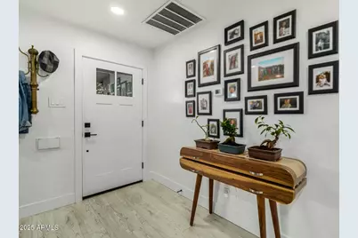 2246 N Laurel Avenue, Phoenix, AZ 85007 - Photo 11