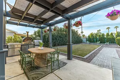 2246 N Laurel Avenue, Phoenix, AZ 85007 - Photo 41