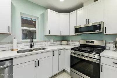 2246 N Laurel Avenue, Phoenix, AZ 85007 - Photo 17