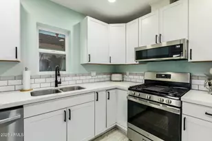 2246 N Laurel Ave, Phoenix, AZ 85007 - Photo 17