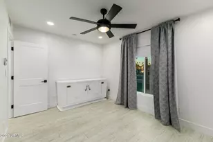 2246 N Laurel Ave, Phoenix, AZ 85007 - Photo 27