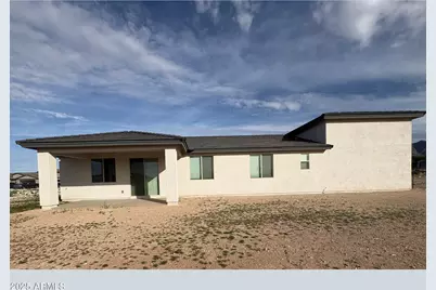 20285 W Wolf Street, Litchfield Park, AZ 85340 - Photo 5