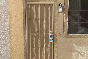 11822 N 76th Dr, Peoria, AZ 85345 - Photo 3