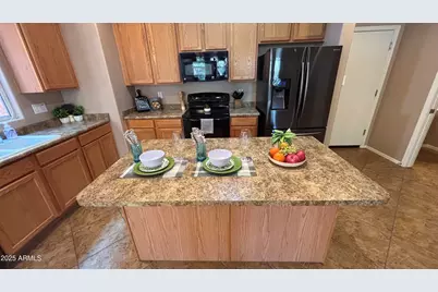 2014 N 77th Glen, Phoenix, AZ 85035 - Photo 9